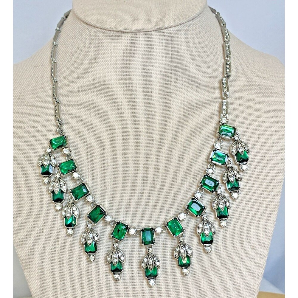 Ann Taylor Emerald Green Rhinestone Statement Necklace Silver Tone Bib Necklace
